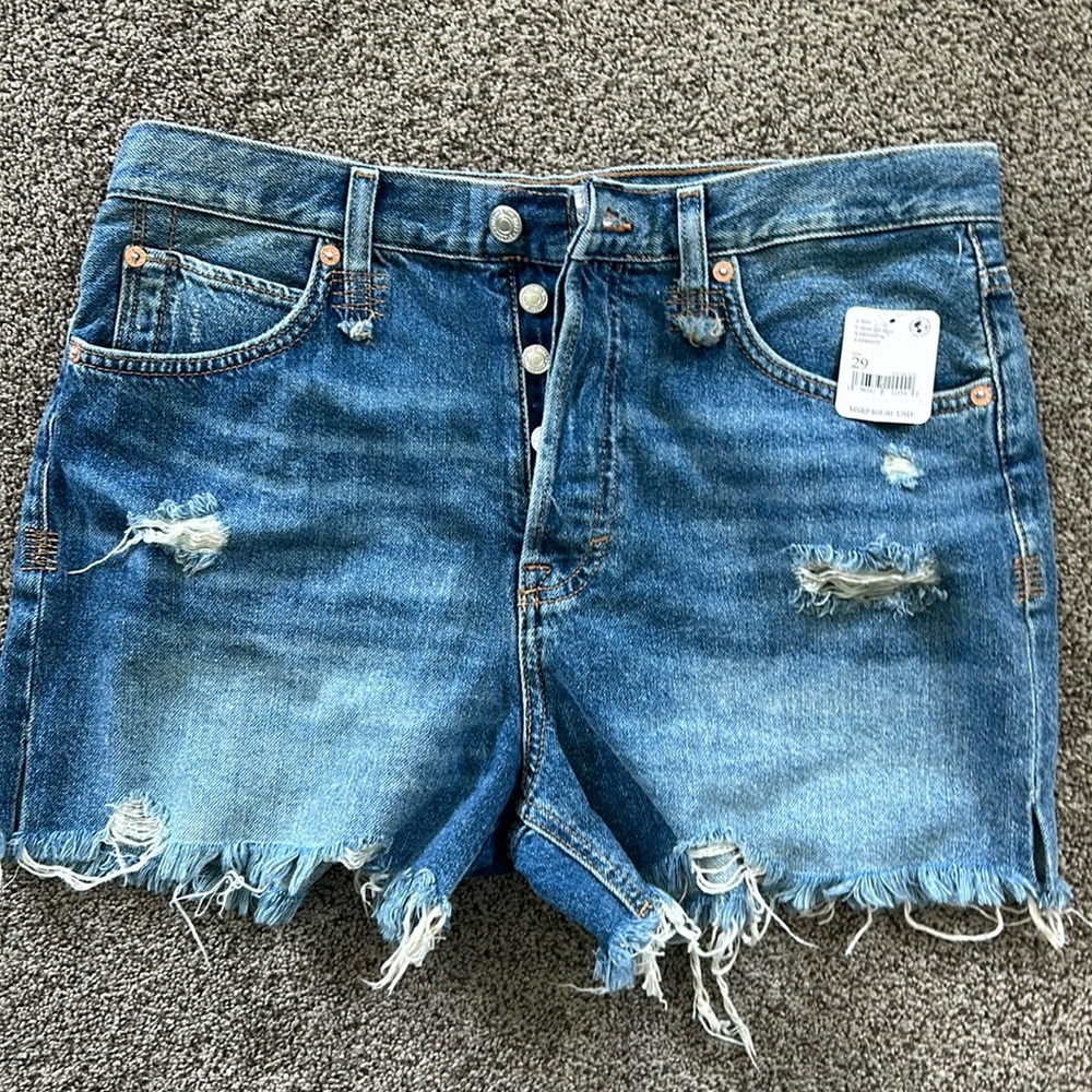 Free People Jean Shorts. NWT. Size 29